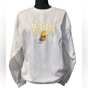 New embroidered Disney Winnie the Pooh crewneck, in small and medium.